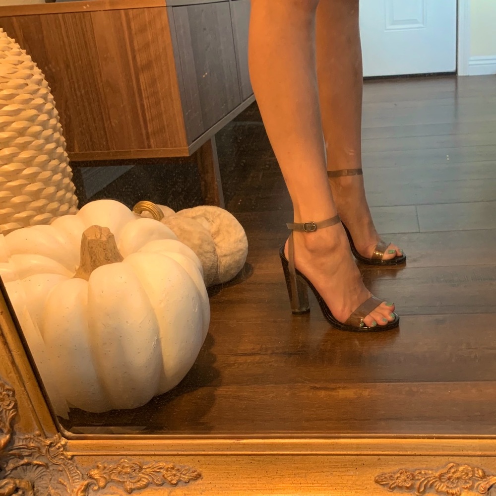 BYTHEWAY. CLEAR HEELS